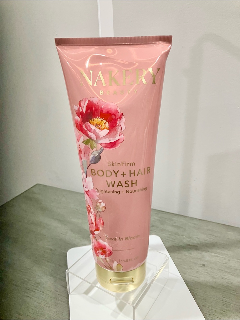 Nakery SkinFirm Pink Body & Hair Wash – Love in Bloom